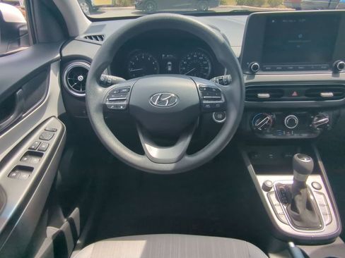 Used 2022 Hyundai Kona SEL image 16