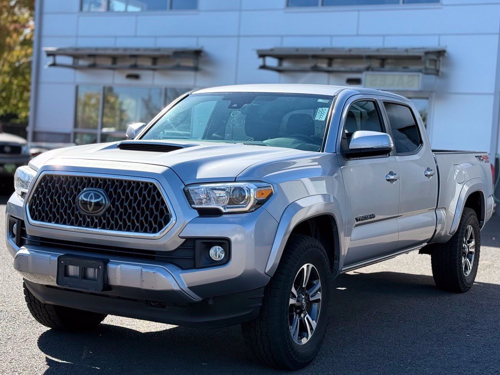 Used 2018 Toyota Tacoma TRD Sport AWD/4WD image 1
