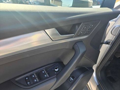 Used 2025 Audi Q5 2.0T Premium w/ Convenience Plus Package AWD/4WD image 22
