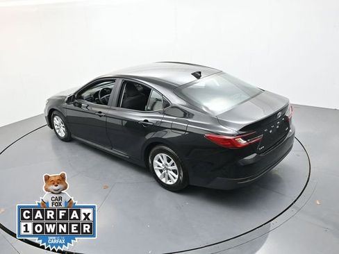 Used 2025 Toyota Camry LE FWD image 25