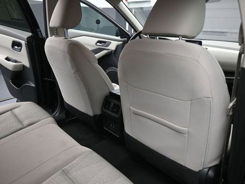 Used 2025 Nissan Rogue SV image 25