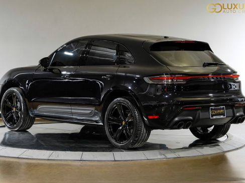 Used 2024 Porsche Macan image 12