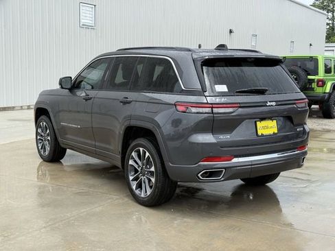 New 2025 Jeep Grand Cherokee Overland w/ Luxury Tech Group IV AWD/4WD image 5