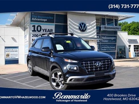 Used 2024 Hyundai Venue SEL image 1