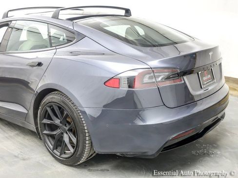 Used 2022 Tesla Model S image 9