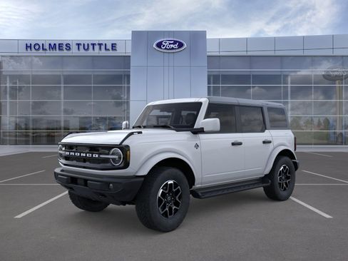 New 2026 Ford Bronco Outer Banks AWD/4WD image 1