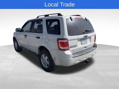Used 2011 Ford Escape XLT image 3