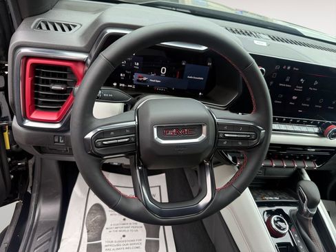 New 2025 GMC Canyon AT4 w/ AT4X Package image 15