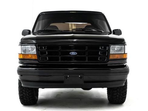 Used 1996 Ford Bronco XLT image 7