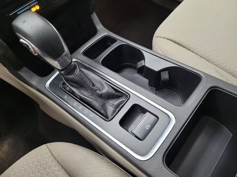 Used 2019 Ford Escape SE FWD image 26