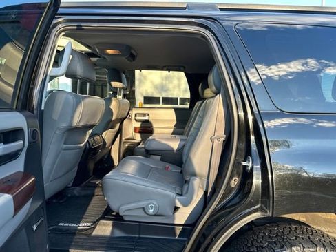 Used 2016 Toyota Sequoia Platinum AWD/4WD image 17