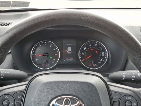 Certified 2022 Toyota RAV4 LE image 21