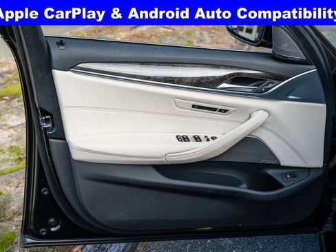 Used 2022 BMW 530i w/ Executive Package image 12