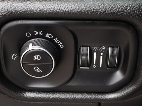 Used 2025 RAM 1500 Big Horn AWD/4WD image 22