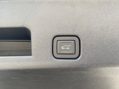 New 2025 Buick Enclave Preferred w/ Power Package image 6