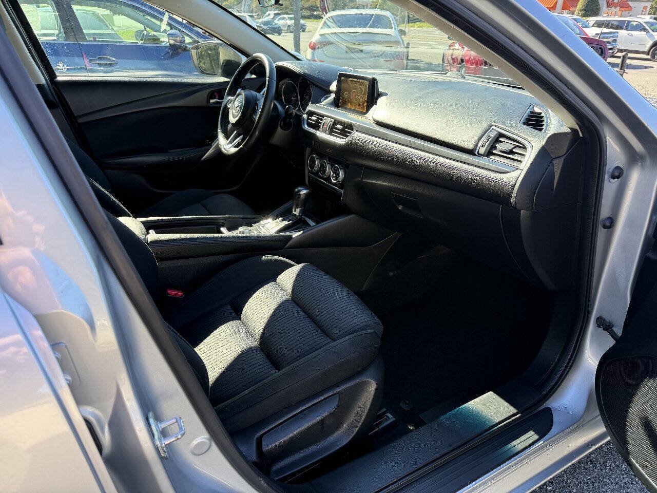 Used 2017 MAZDA MAZDA6 Sport FWD image 13