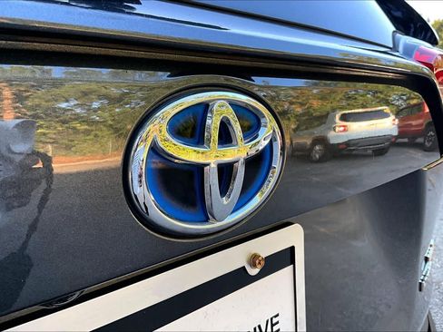 Used 2021 Toyota RAV4 XLE w/ Convenience Package AWD/4WD image 31