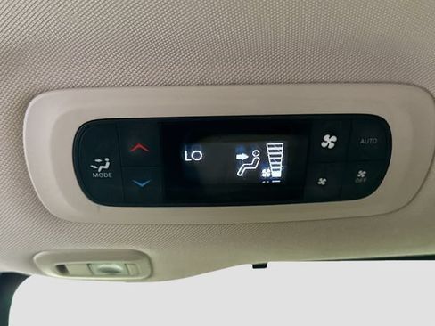 Used 2021 Chrysler Pacifica Limited w/ Premium & Safety Sphere Group AWD/4WD image 26