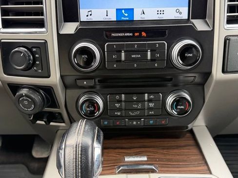 Used 2016 Ford F150 Lariat w/ Equipment Group 502A Luxury image 26