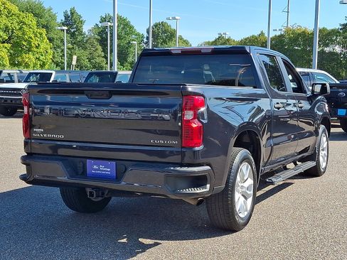 Used 2022 Chevrolet Silverado 1500 Custom RWD image 10