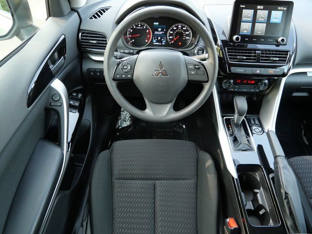 Used 2026 Mitsubishi Eclipse Cross LE AWD/4WD image 12