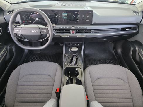 Used 2025 Kia K4 EX FWD image 9