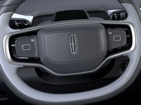 New 2026 Lincoln Navigator L Black Label AWD/4WD image 12