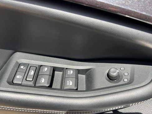 Used 2022 Jeep Grand Cherokee L Laredo RWD image 24