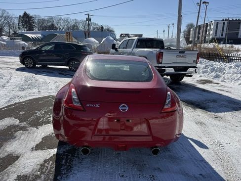 Used 2017 Nissan 370Z Base image 4