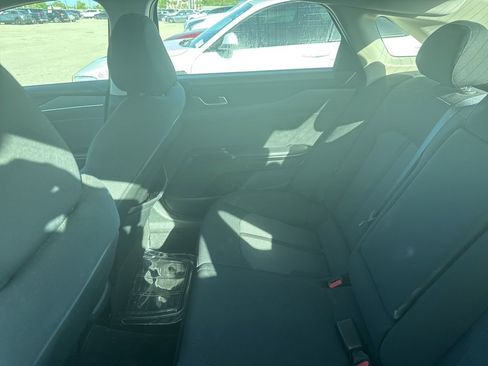 Used 2024 Kia K5 LXS image 9