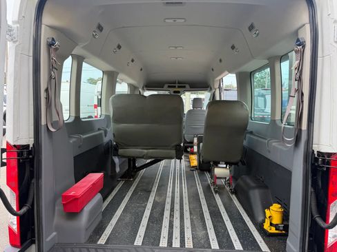Used 2018 Ford Transit 350 XL RWD image 7