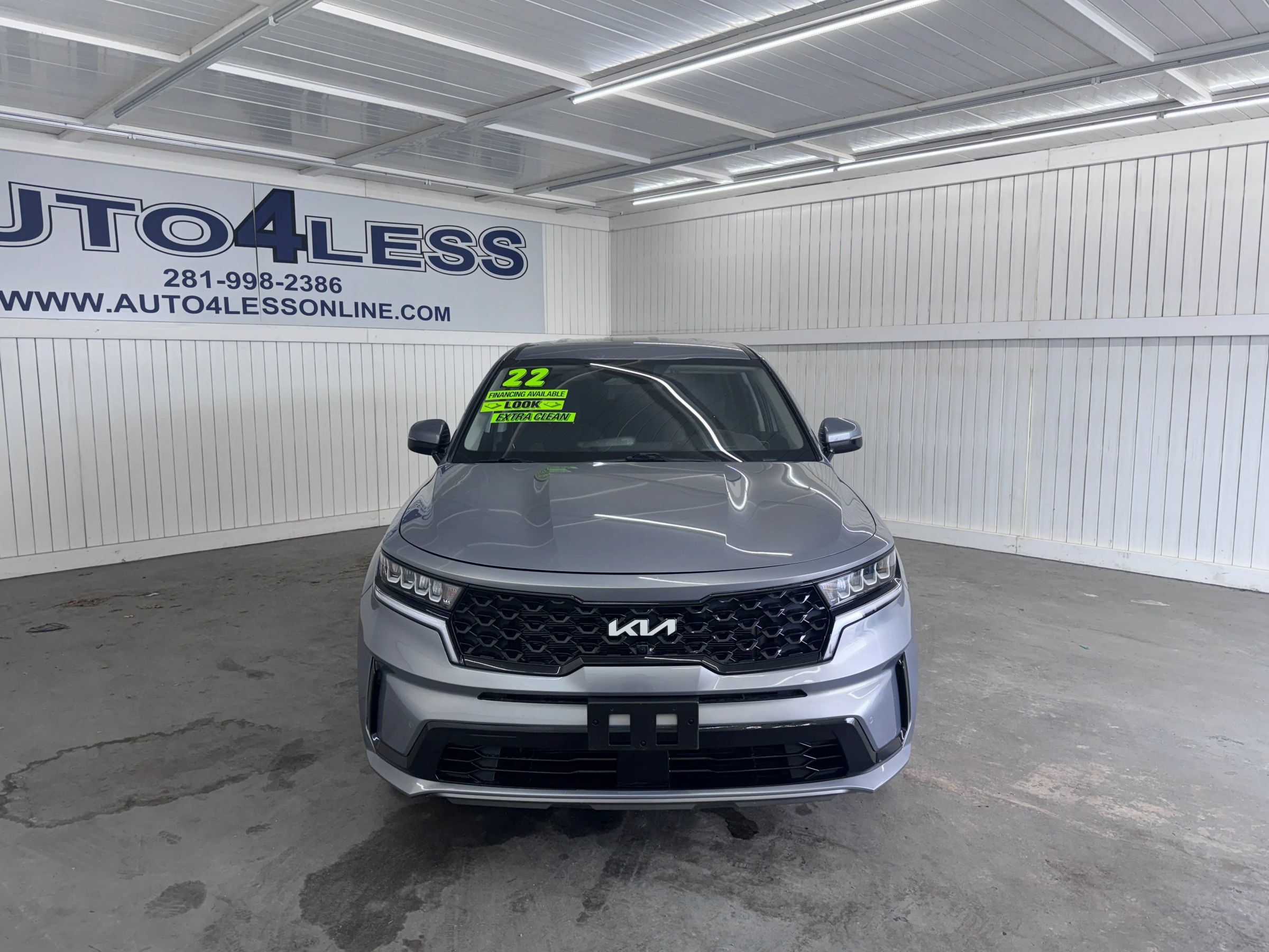 Used 2021 Kia Sorento LX FWD image 2