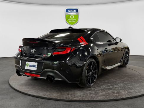 Used 2022 Toyota GR86 Premium w/ ALL Weather Mat Package (TMS) RWD image 5