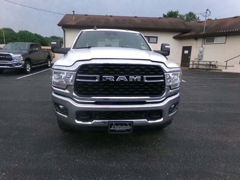 Used 2023 RAM 2500 Big Horn w/ Safety Group AWD/4WD image 4
