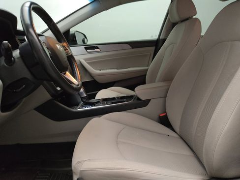 Used 2019 Hyundai Sonata SEL FWD image 17