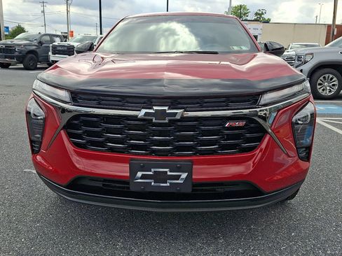 Certified 2026 Chevrolet Trax RS w/ Driver Confidence Package FWD image 2