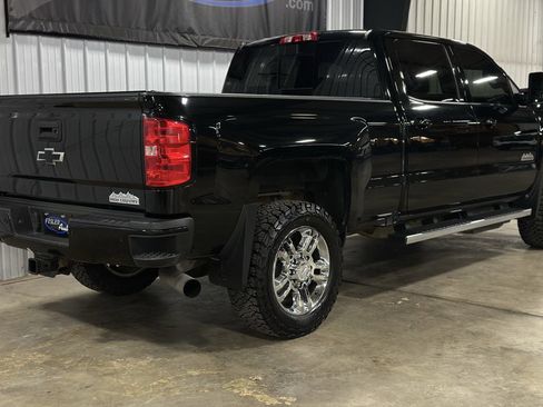 Used 2019 Chevrolet Silverado 2500 High Country w/ Duramax Plus Package AWD/4WD image 29