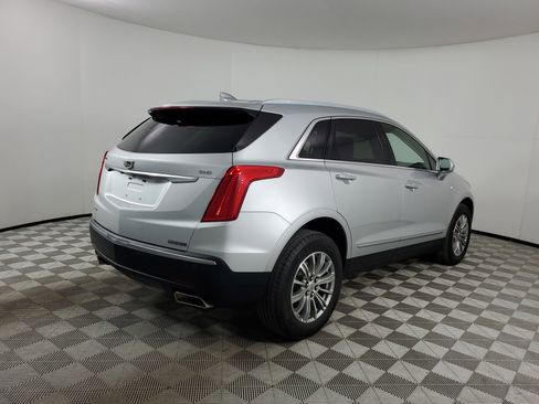 Used 2017 Cadillac XT5 Luxury w/ Driver Awareness Package image 10