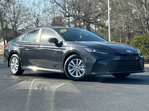 Certified 2025 Toyota Camry LE w/ Convenience Package image 2
