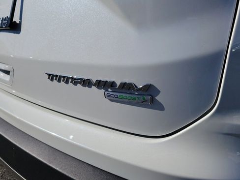 Used 2020 Ford Edge Titanium image 7