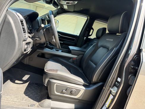 Used 2023 RAM 1500 Laramie AWD/4WD image 10