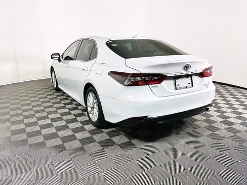 Used 2024 Toyota Camry LE w/ Convenience Package FWD image 5