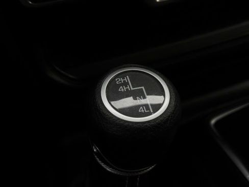 Used 2018 Jeep Wrangler Unlimited Sahara image 34