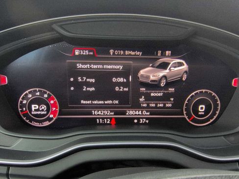 Used 2018 Audi SQ5 Premium Plus w/ Navigation Package image 36