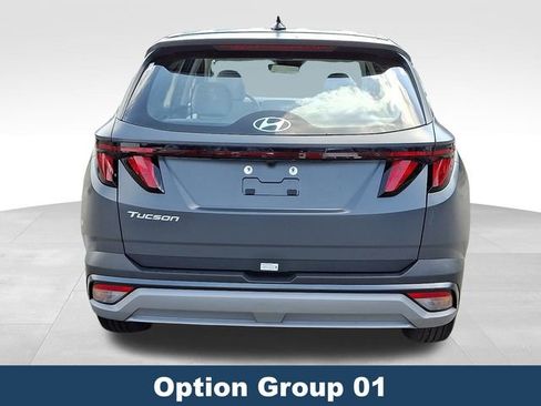 Used 2025 Hyundai Tucson SE image 6
