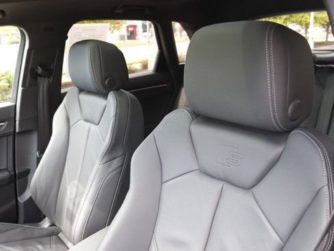 Used 2023 Audi Q3 2.0T Premium Plus w/ Premium Plus Package image 14