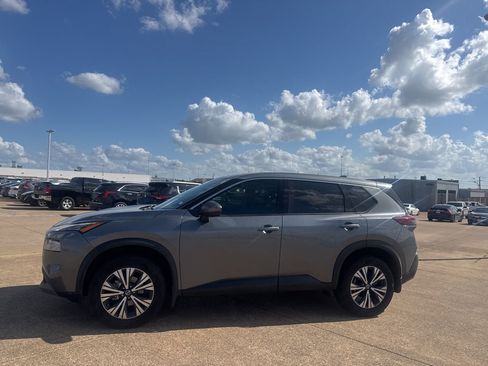 Certified 2021 Nissan Rogue SV image 14