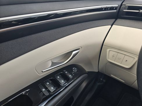 Certified 2024 Hyundai Tucson Limited FWD image 22