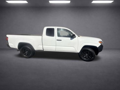 Used 2020 Toyota Tacoma SR RWD image 10
