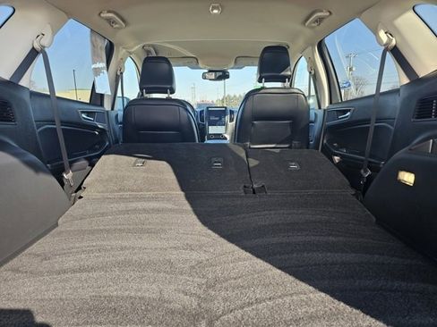 Used 2022 Ford Edge SEL w/ Convenience Package image 18